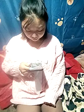 julybe online show from November 29, 2025, 3:45 pm