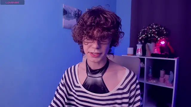 LeoBensyten online show from November 5, 2025, 1:47 pm