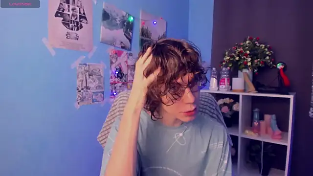 LeoBensyten online show from December 17, 2025, 4:23 pm