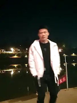 Snapshot of tian7788 chatting on December 18, 2025, 2:21 pm tian7788 online show from December 18, 2025, 2:21 pm