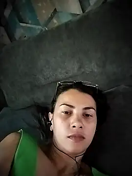 Karoline Cherie online show from July 6, 2026, 10:44 am