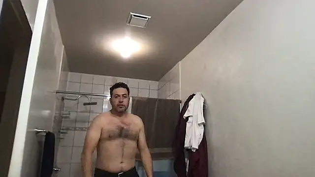 ezrah23 online show from December 15, 2025, 6:47 pm