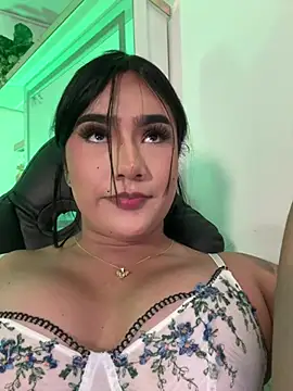Snapshot of Vale_prado chatting on April 17, 2026, 9:17 pm Vale prado online show from April 17, 2026, 9:17 pm