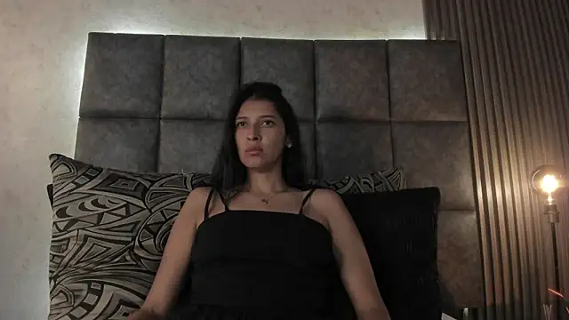 Snapshot of BrigitteVons chatting on February 12, 2026, 2:33 am BrigitteVons online show from February 12, 2026, 2:33 am