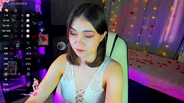 MistyLovia online show from February 19, 2026, 10:01 am