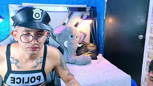 darwinandbrayann online show from January 11, 2026, 12:39 am