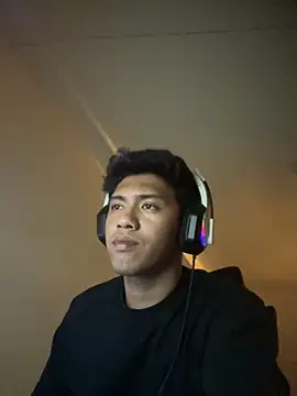 russ1e online show from October 29, 2025, 6:07 pm