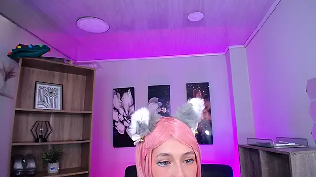 roseefancy19 online show from November 20, 2025, 11:44 am