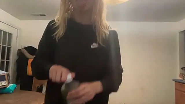 Snapshot of lanasharapovaxxx chatting on February 14, 2026, 1:39 am lanasharapovaxxx online show from February 14, 2026, 1:39 am