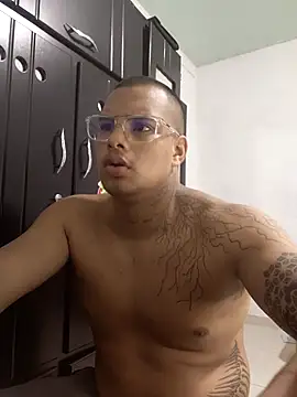 LucassFoster online show from February 10, 2026, 5:12 pm