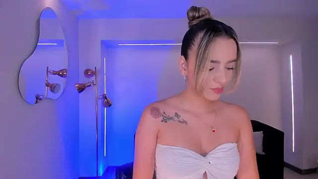 LaurentRosse1 online show from April 1, 2026, 7:55 pm