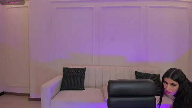 BellaConnorX online show from February 14, 2026, 4:02 am