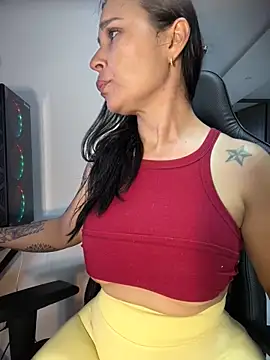 Natural BIGASS Nina online show from June 9, 2026, 10:11 pm