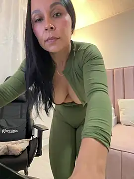 Natural BIGASS Nina online show from May 31, 2026, 1:39 pm