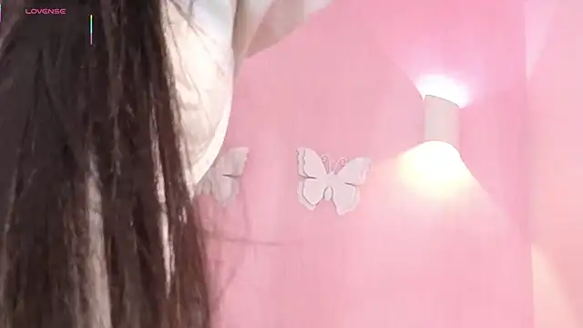 Snapshot of Little_arii chatting on February 23, 2026, 7:03 pm Little arii online show from February 23, 2026, 7:03 pm