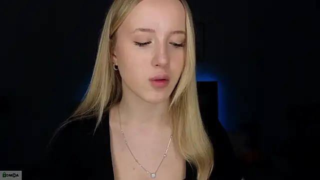 Snapshot of adele_armass chatting on February 8, 2026, 8:50 pm adele armass online show from February 8, 2026, 8:50 pm