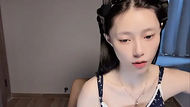yuyu-33 online show from August 1, 2026, 6:00 am