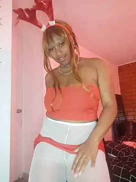 EvonyFoxxx online show from December 16, 2025, 12:26 am