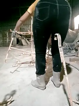 Drizzle-Rian online show from April 14, 2026, 1:21 am