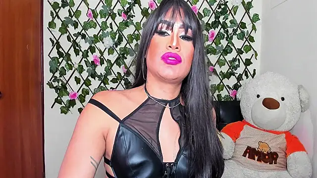 melani ferraraa  online show from November 7, 2025, 4:06 am