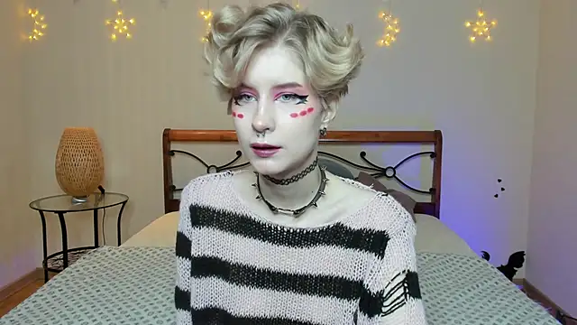 Angel Julles online show from October 31, 2025, 1:02 am