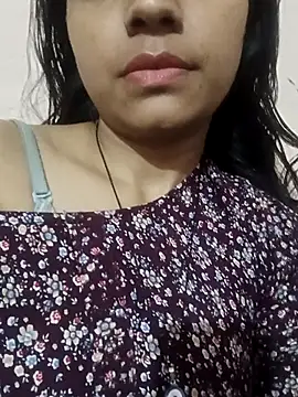 Snapshot of HOT_SANVI_25 chatting on November 3, 2025, 8:01 pm HOT SANVI 25 online show from November 3, 2025, 8:01 pm