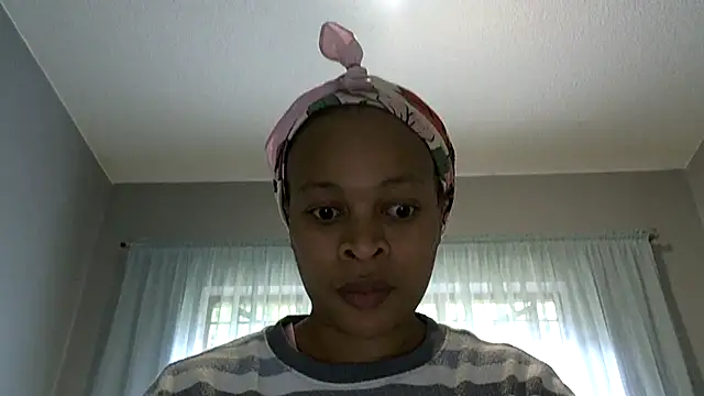 Snapshot of NewBeginnings8 chatting on February 24, 2026, 6:03 am NewBeginnings8 online show from February 24, 2026, 6:03 am