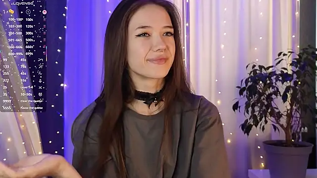 tinyanie online show from January 17, 2026, 6:06 am