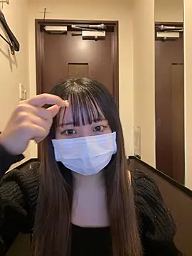 Snapshot of emiri_da_nyan chatting on November 6, 2025, 5:11 am emiri da nyan online show from November 6, 2025, 5:11 am