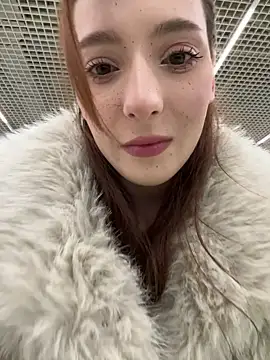 LilluKatten online show from December 20, 2025, 9:45 am