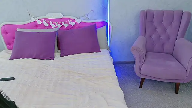 Barbie Kris   online show from April 21, 2026, 2:25 am