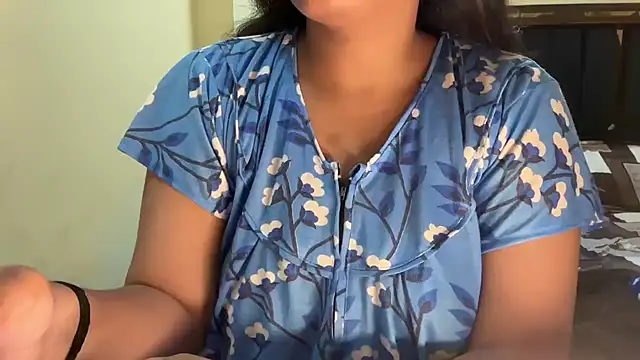 Snapshot of Shilpa_7 chatting on June 7, 2026, 4:23 pm Shilpa 7 online show from June 7, 2026, 4:23 pm