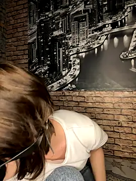 Snapshot of bunnyria1 chatting on November 4, 2025, 3:27 pm bunnyria1 online show from November 4, 2025, 3:27 pm