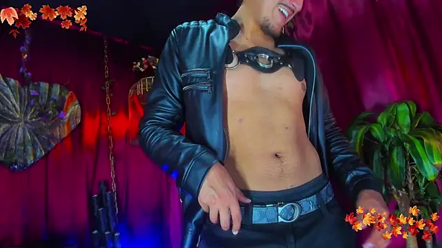 Snapshot of x_heros_x chatting on November 13, 2025, 12:53 pm x heros x online show from November 13, 2025, 12:53 pm