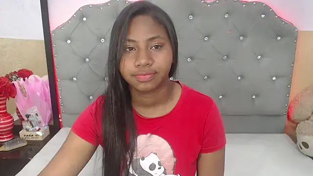 valentinavega18x online show from November 25, 2025, 3:07 am