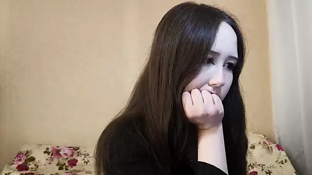 Snapshot of Monibronce chatting on November 5, 2025, 3:37 pm Monibronce online show from November 5, 2025, 3:37 pm