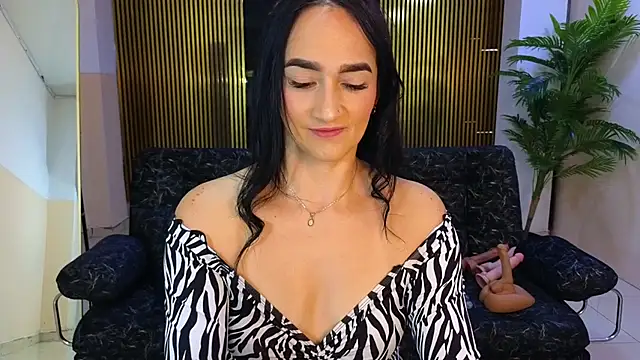 Snapshot of malen_fitnessmilf chatting on February 27, 2026, 12:27 pm malen fitnessmilf online show from February 27, 2026, 12:27 pm