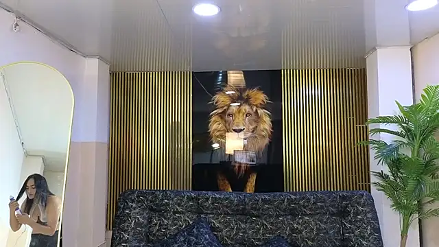 Snapshot of malen_fitnessmilf chatting on February 16, 2026, 12:04 pm malen fitnessmilf online show from February 16, 2026, 12:04 pm