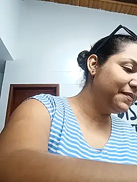 Samaraa Lee online show from November 20, 2025, 11:33 am