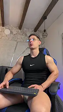 MAXTHOMSON online show from February 26, 2026, 10:54 pm