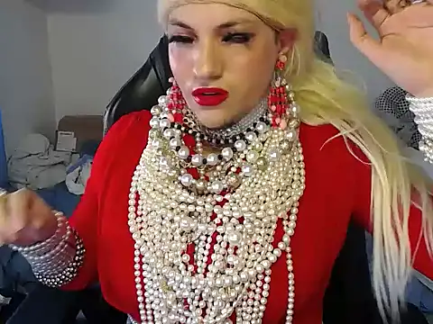 VanesaCrossic online show from December 21, 2025, 8:16 am