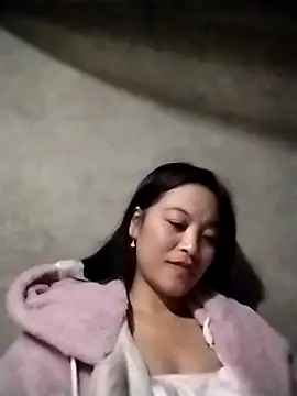 Alice-567 online show from December 5, 2025, 8:39 pm