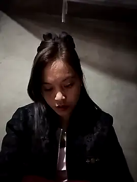 Alice-567 online show from November 28, 2025, 8:09 pm