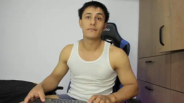 dorman boy online show from December 4, 2025, 1:59 am