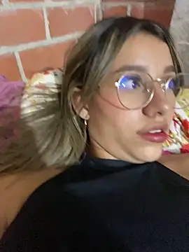 liahot69 online show from March 29, 2026, 11:17 pm