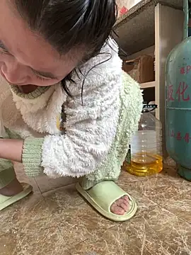 daaqnn online show from November 17, 2025, 12:58 am