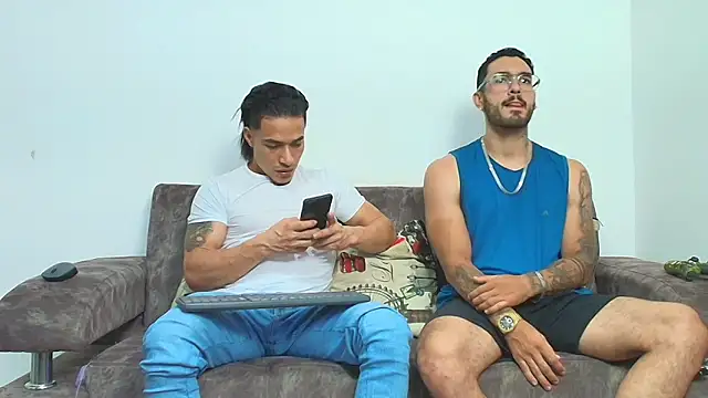 thebadboys05 online show from March 25, 2026, 2:23 am