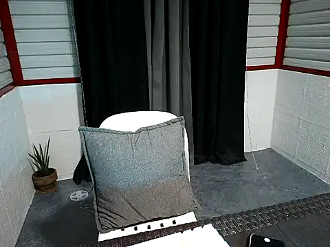 Snapshot of xwildflowerx chatting on March 11, 2026, 9:31 pm xwildflowerx online show from March 11, 2026, 9:31 pm