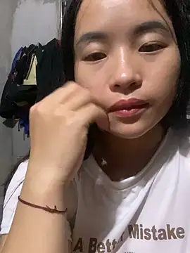 Snapshot of Ngoclan2k chatting on October 31, 2025, 12:46 pm Ngoclan2k online show from October 31, 2025, 12:46 pm