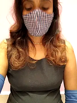 Queen-dhivya online show from November 29, 2025, 5:57 pm